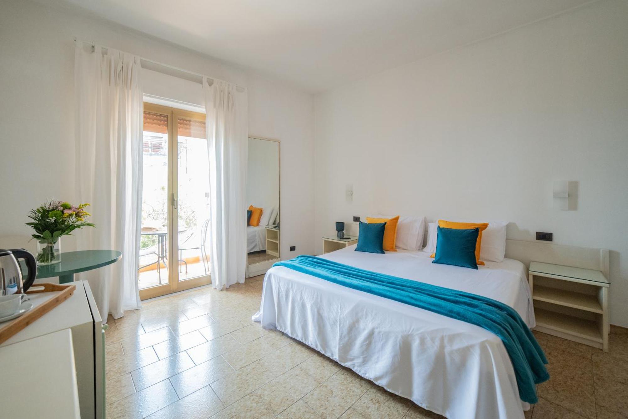 Casa Pertosa Bed & Breakfast *
