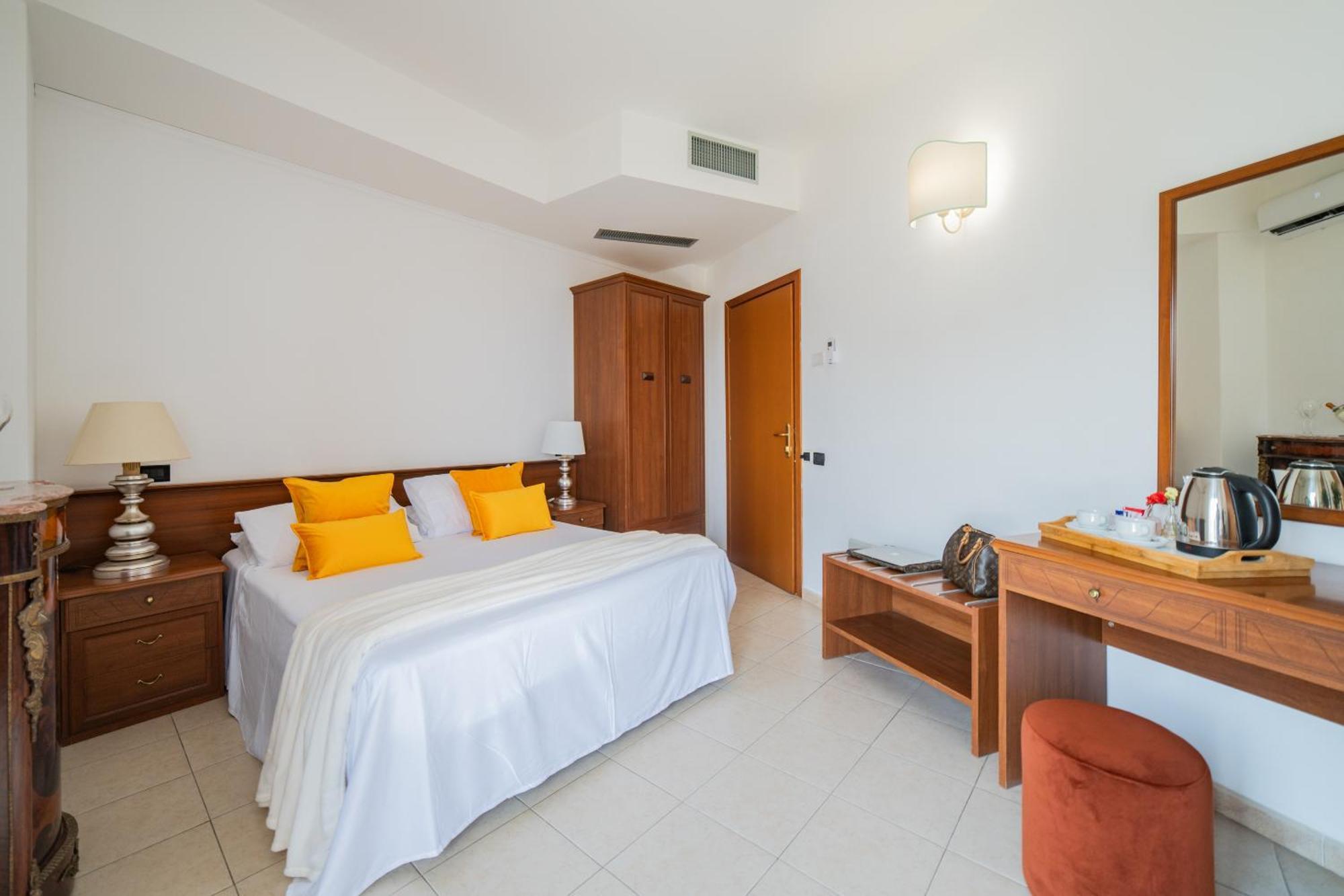 Bed & Breakfast Casa Pertosa *